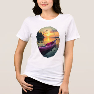 Camiseta Triblenda Serene Sunset Kayak: Un momento de pesca tranquila