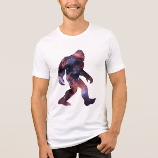 Camiseta Triblenda Silueta de Bigfoot con interior de galaxia
