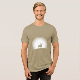 Camiseta Triblenda Silueta majestuosa de ciervo bajo la luz lunar