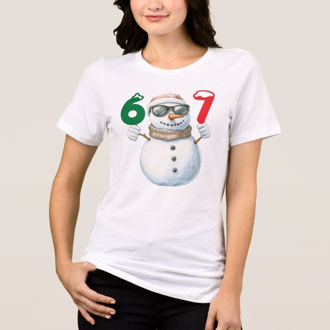 Camiseta Triblenda Snowman Holding 67 Numbers Graphic  (Anverso)