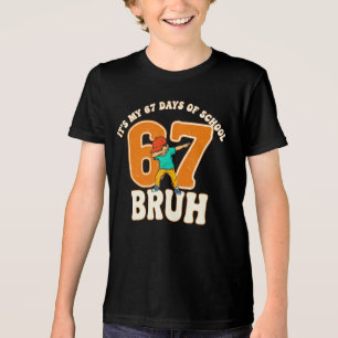 Camiseta Triblenda Sobreviví 67 Días de Escuela Chiste Seis Siete Mem
