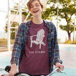 Camiseta Triblenda Souvenir personalizado de la presidenta de la fili<br><div class="desc">Añade el nombre de tu lugar de vacaciones favorito o un lema divertido para crear tu propia camiseta gráfica personalizado. Este tee presenta un ilustracion de una silla Adirondack de madera en blanco y su propio texto debajo.</div>