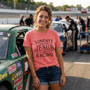 Camiseta Triblenda Su "Los domingos son para Jesús y las carreras"