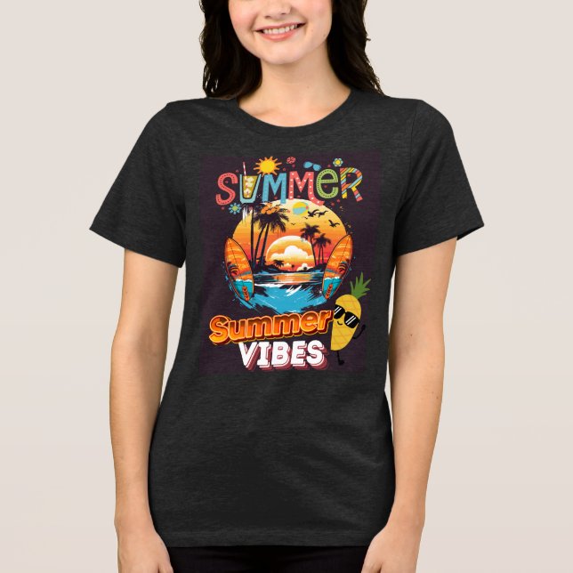 Camiseta Triblenda Summer Beach Vibes T-Shirt – Retro Tropical Vibe  (Anverso)