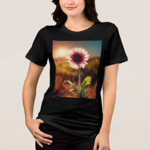 Camiseta Triblenda "Sunlit Bloom: The Evolution of a Dream" - Mujeres