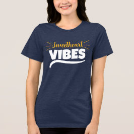 Camiseta Triblenda Sweetheart Vibes Graphic Women’s