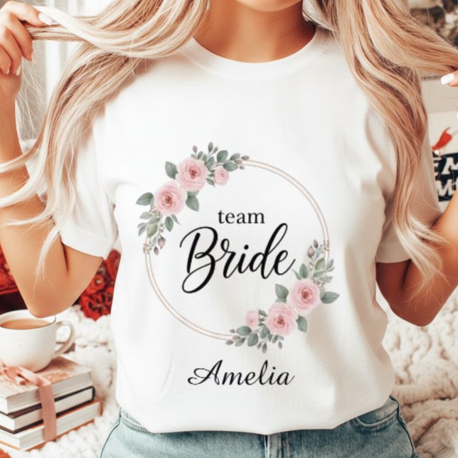 Camiseta Triblenda Team Bride Custom Elegant Pink Floral Gold Wedding (Subido por el creador)