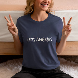 Camiseta Triblenda Tipografía de corazón caprichoso blanco de la Mari
