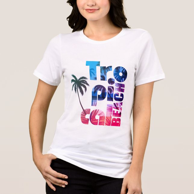 Camiseta Triblenda Tipografía moderna de playa tropical (Anverso)