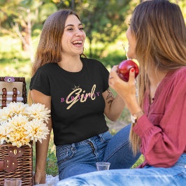 Camiseta Triblenda Tipografía y corona Chica de cumpleaños, simple, m