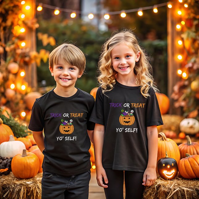 Camiseta Triblenda Truco o trato de tu auto-divertida Candy Halloween (Trick Or Treat Yo' Self Halloween Tshirt)