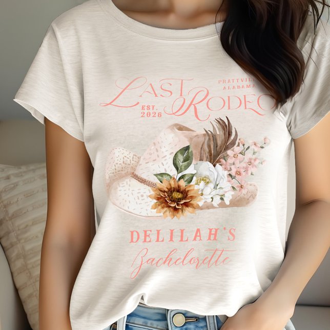 Camiseta Triblenda Última Moda de Rodeo Cowgirl Gorra fiesta de Novia (Last Rodeo Chic Cowgirl Hat Western Bridal Party Tri-Blend Shirt)