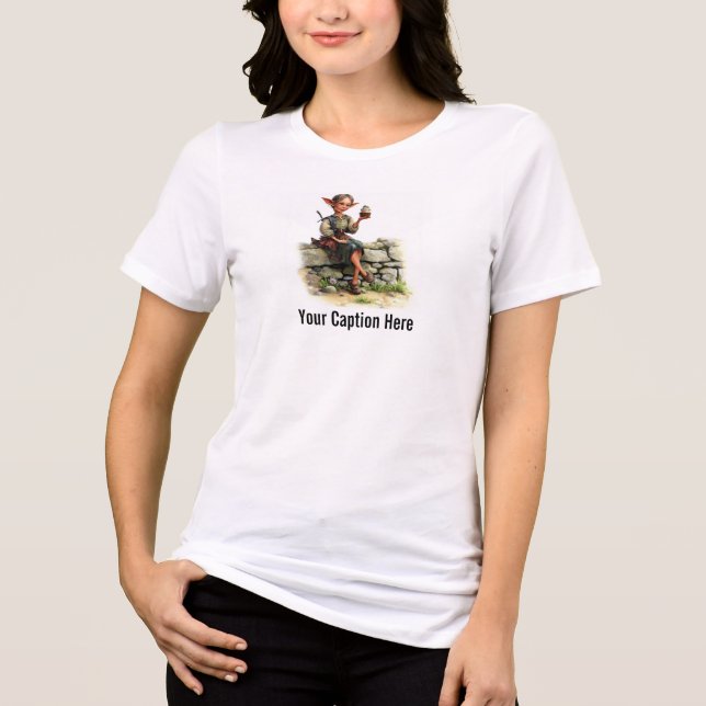 Camiseta Triblenda Un elfo escrupuloso sostiene un delicioso pastel (Anverso)