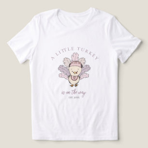 Camiseta Triblenda Un pequeño pavo está en camino Madre embarazada