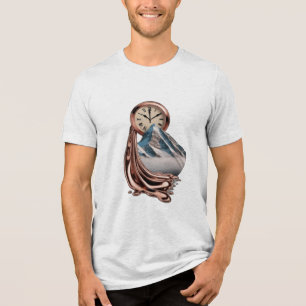 Camiseta Triblenda Un reloj que se derrite sobre una montaña