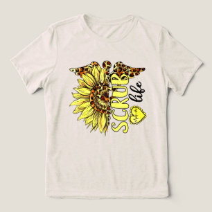 Camiseta Triblenda Viviendo La Vida De Scrub Enfermera De Leopardo De