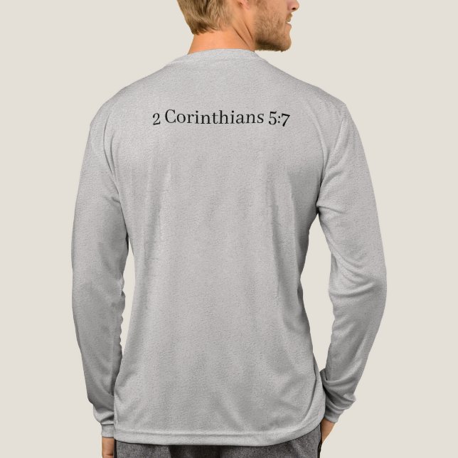 Camiseta Triblenda Walk by Faith – Christian T-Shirt for Believers (Reverso )