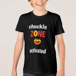 Camiseta Triblenda Zona de Risas Activada – Tipografía de Cara Sonrie