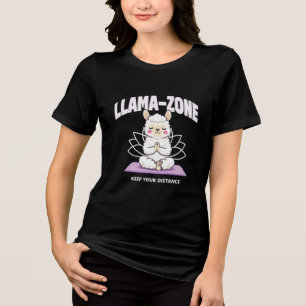 Camiseta Triblenda Zona de Yoga de Llama - Graciosa Meditación Social
