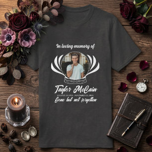 Camiseta Tributo conmemorativo fotográfico floral oscuro En