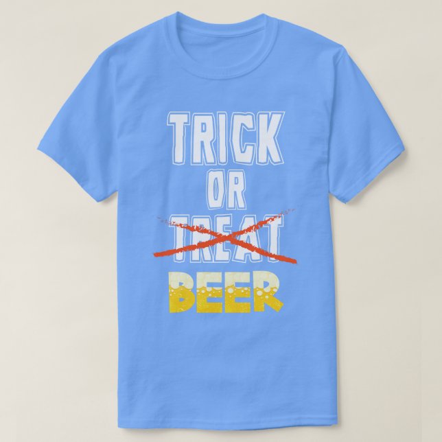 Camiseta Trick o Cerveza divertida Halloween Bebiendo Adult (Diseño del anverso)