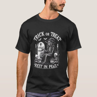 Camiseta Trick o Trek Halloween Witch Skeleton Rest in Pe