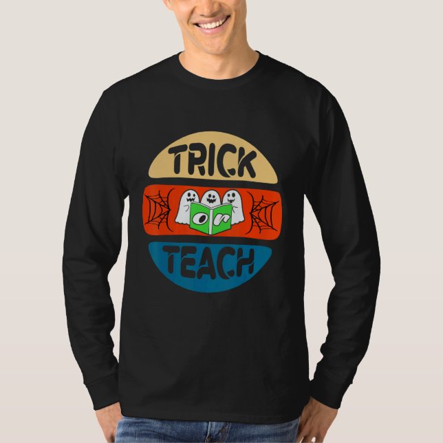 Camiseta Trick Or Teach One Spooky Teacher Messy Bun Hallow (Anverso)