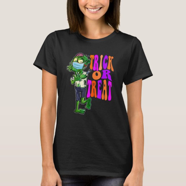 Camiseta Trick Or Treat  Cute Halloween Zombie With Mask (Anverso)