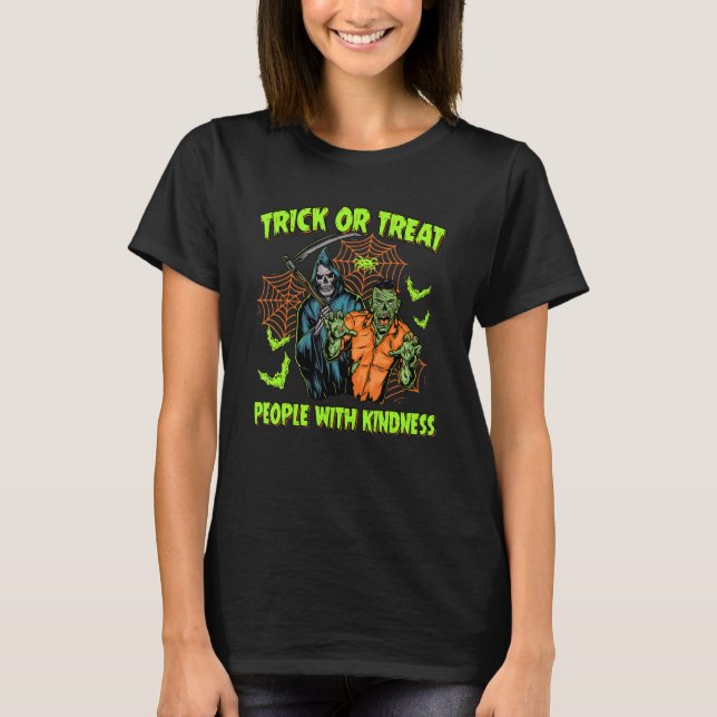 Camiseta Trick Or Treat People With Kindness (Anverso)