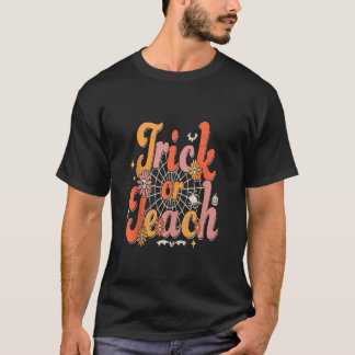 Camiseta Trick Retro Groovy O Seaso Teach Halloween Spooky