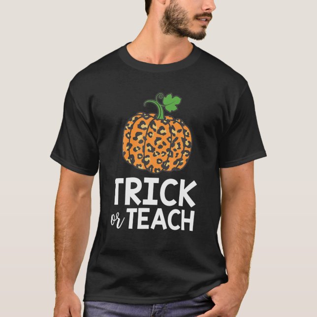 Camiseta Trick Teach Leopard Pumpkin Fall Profesor de Hallo (Anverso)