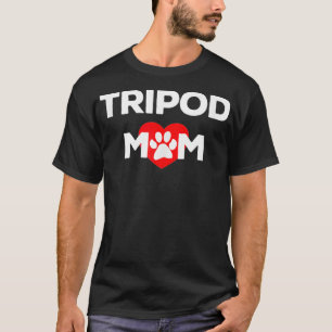 Camiseta Tripod Mom 3Legged Dog Paw Amputee amor y corazón