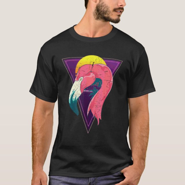 Camiseta Tropi de Vaporwave Flamingo Rosa de Sinthwave Suns (Anverso)