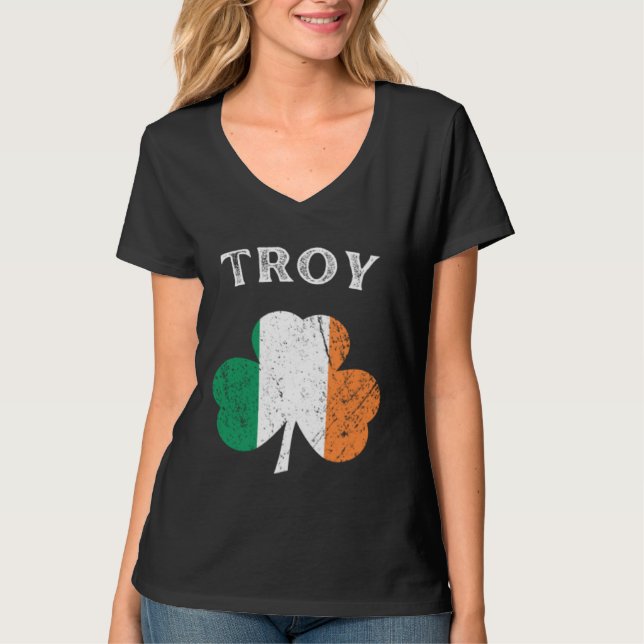 Camiseta TROY NEW YORK Irish American Shamrock Badge (Anverso)