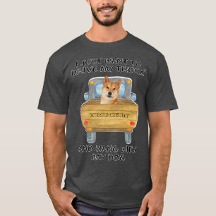 Camiseta Truck Driving Dog Shiba Inu 