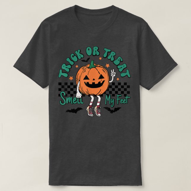 Camiseta Truco o trata oler a los niños pequeños de calabaz (Diseño del anverso)