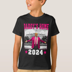 Camiseta Trump 2024 se lleva a casa de Trump