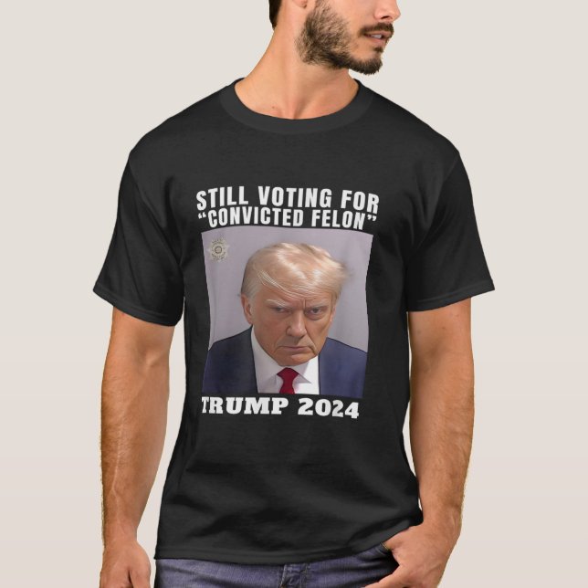 Camiseta Trump 2024 sigue votando por Felon Politi convicto (Anverso)