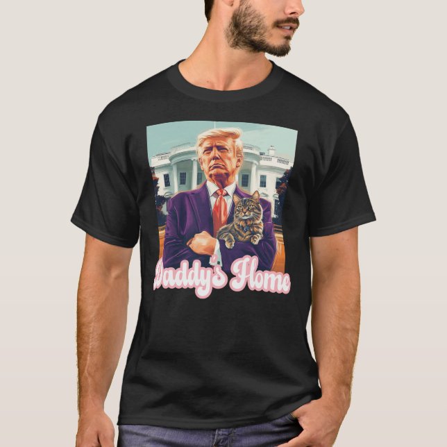 Camiseta Trump 2024 Take America Back Daddy's Home Tabby Ca (Anverso)