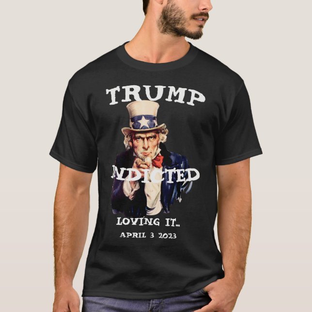 Camiseta Trump acusado martes 2023 Tío Sam (Anverso)