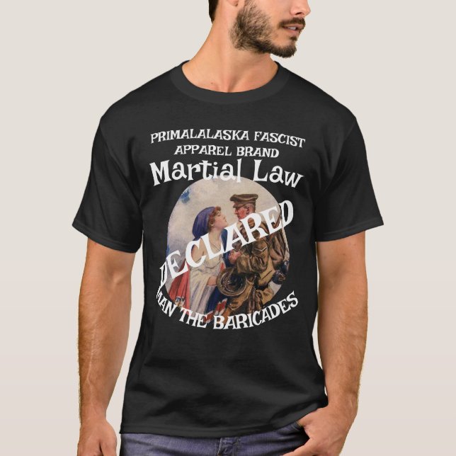 CAMISETA TRUMP DECLARA A LA LEY MARCIAL HOMBRE DE LAS BARRI (Anverso)