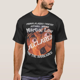CAMISETA TRUMP DECLARA LEY MARCIAL HOMBRE LAS BARRICADAS