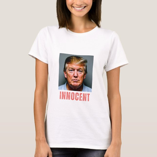 Camiseta Trump es una mujer inocente (Anverso)