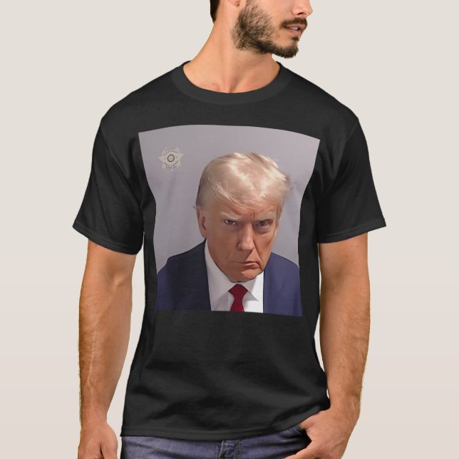 Camiseta Trump invencible 2024 (Anverso)