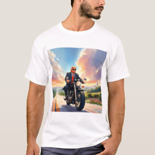 Camiseta Trump monta en motocicleta en el Capitolio de Esta
