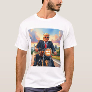 Camiseta Trump monta en motocicleta en el Capitolio de Esta