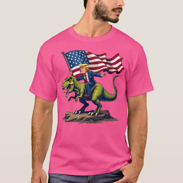 Camiseta Trump montando un dinosaurio en T-Rex Trump en nor (Anverso)