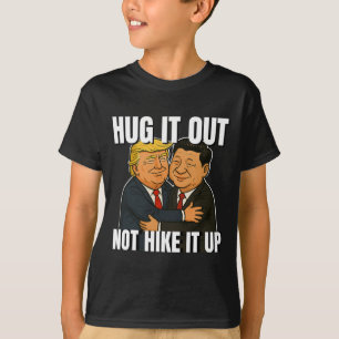 Camiseta Trump se burla de la guerra arancelaria abrazando