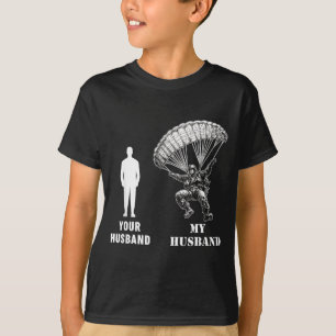 Camiseta Tu marido vs mi marido paracaidista aerotransporta