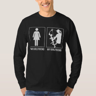 Camiseta ¿Tu Novia? A Mi Novia Le Encanta Cazar. T-Sh